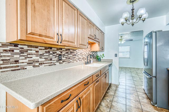 1619 DOUG OLSON Drive, El Paso, TX 79936