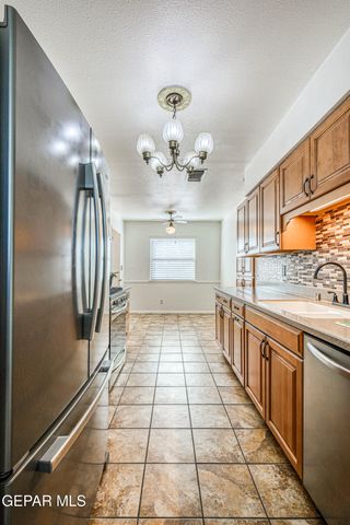 1619 DOUG OLSON Drive, El Paso, TX 79936