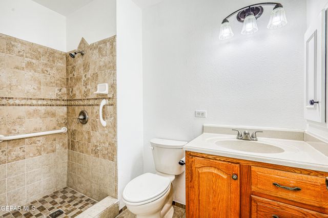 1619 DOUG OLSON Drive, El Paso, TX 79936