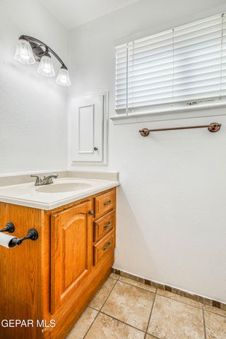 1619 DOUG OLSON Drive, El Paso, TX 79936