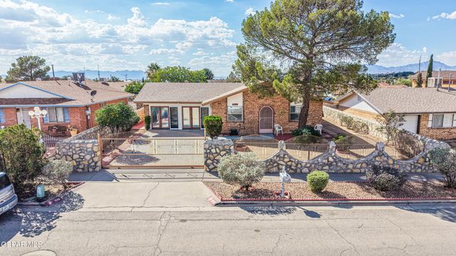 1619 DOUG OLSON Drive, El Paso, TX 79936
