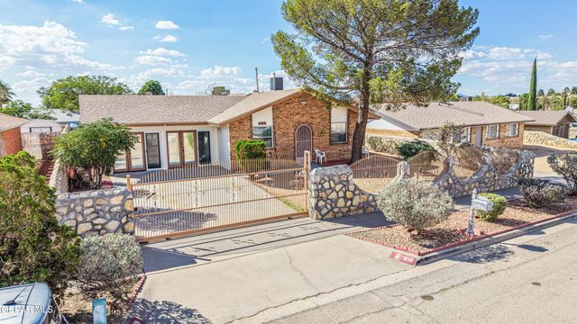 1619 DOUG OLSON Drive, El Paso, TX 79936