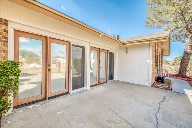 1619 DOUG OLSON Drive, El Paso, TX 79936