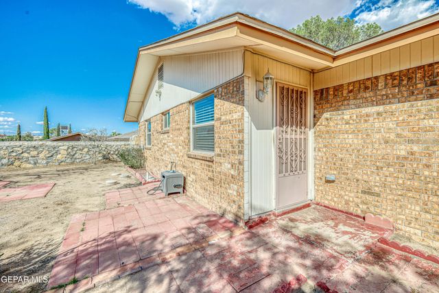 1619 DOUG OLSON Drive, El Paso, TX 79936