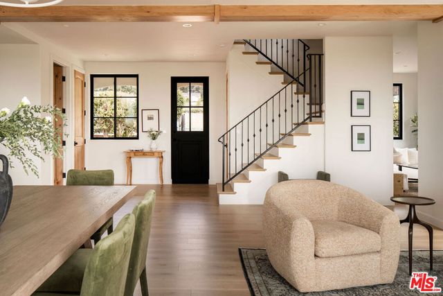 1108 E Mariposa Street, Altadena, CA 91001
