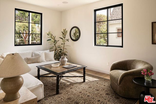 1108 E Mariposa Street, Altadena, CA 91001