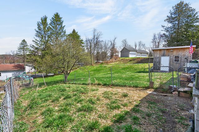 1 Grandview Avenue, North Greenbush, NY 12198