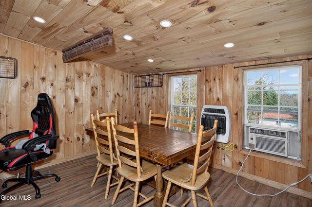 1 Grandview Avenue, North Greenbush, NY 12198