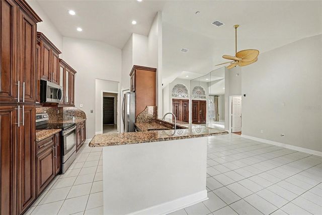 3742 CYPRESS MEADOWS ROAD, Tampa, FL 33624