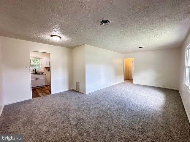 177 N GOVERNORS BLVD, Dover, DE 19901