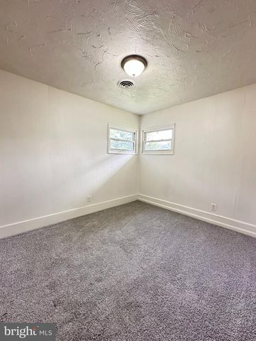 177 N GOVERNORS BLVD, Dover, DE 19901
