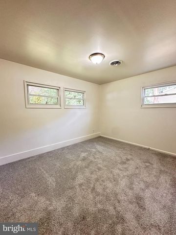 177 N GOVERNORS BLVD, Dover, DE 19901