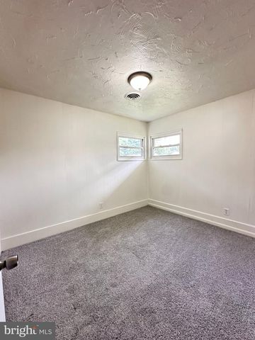 177 N GOVERNORS BLVD, Dover, DE 19901
