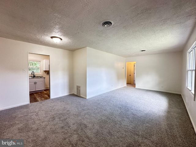 177 N GOVERNORS BLVD, Dover, DE 19901
