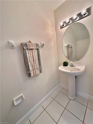 3627 Pine Oak CIR 102, Fort Myers, FL 33916