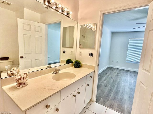 3627 Pine Oak CIR 102, Fort Myers, FL 33916