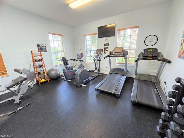 3627 Pine Oak CIR 102, Fort Myers, FL 33916