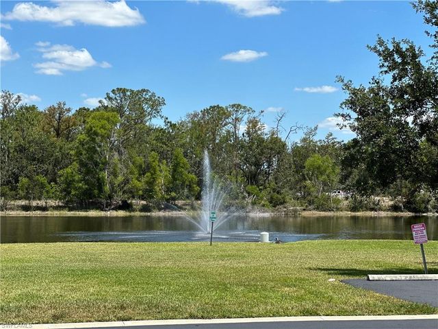 3627 Pine Oak CIR 102, Fort Myers, FL 33916