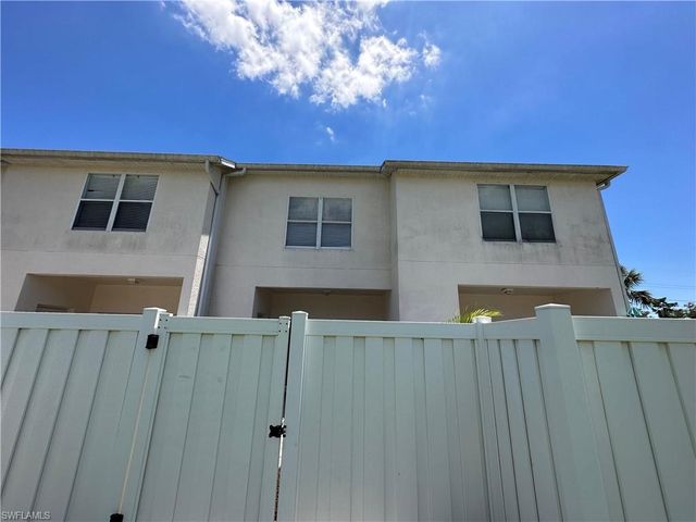 3627 Pine Oak CIR 102, Fort Myers, FL 33916