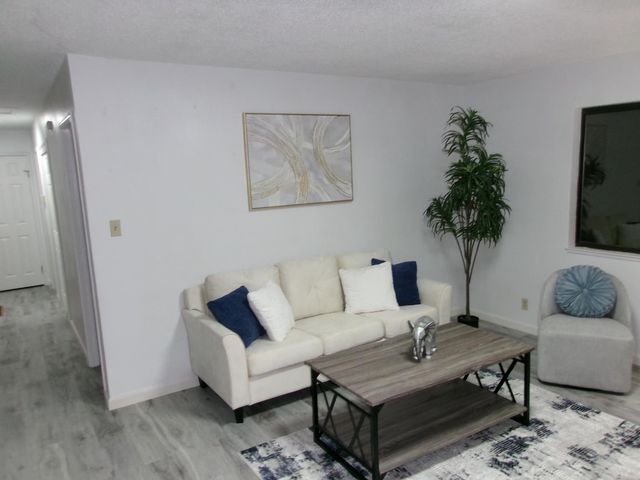 1416 Audrey Dr, Tracy, CA 95376