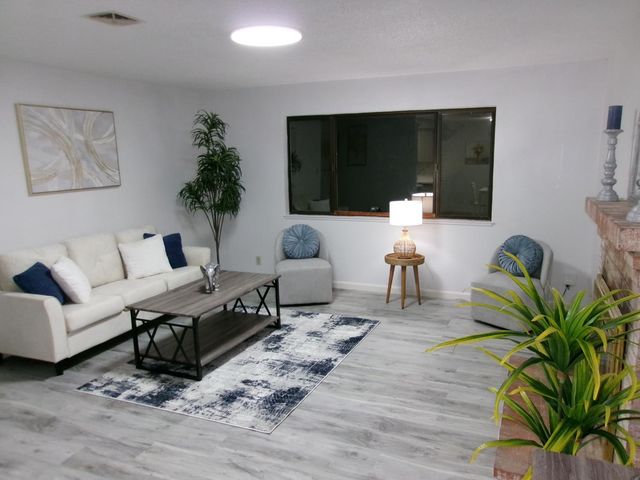 1416 Audrey Dr, Tracy, CA 95376