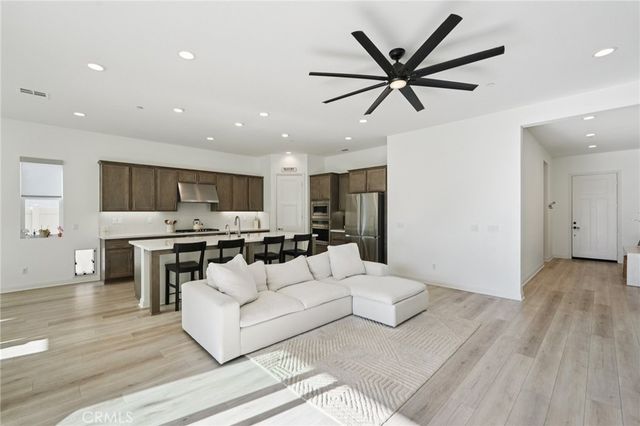 39481 Chamise, Temecula, CA 92591