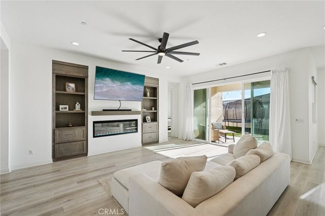 39481 Chamise, Temecula, CA 92591