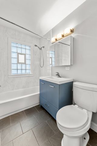 305 N Grace Street, Lombard, IL 60148