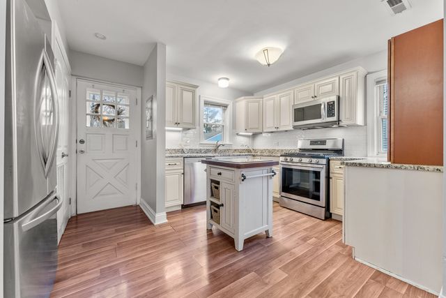 305 N Grace Street, Lombard, IL 60148