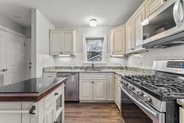 305 N Grace Street, Lombard, IL 60148