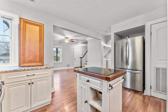 305 N Grace Street, Lombard, IL 60148