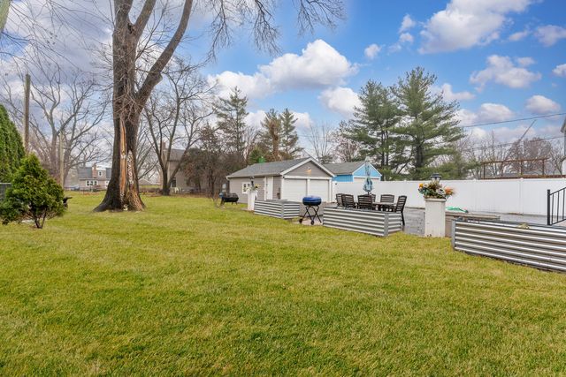 305 N Grace Street, Lombard, IL 60148