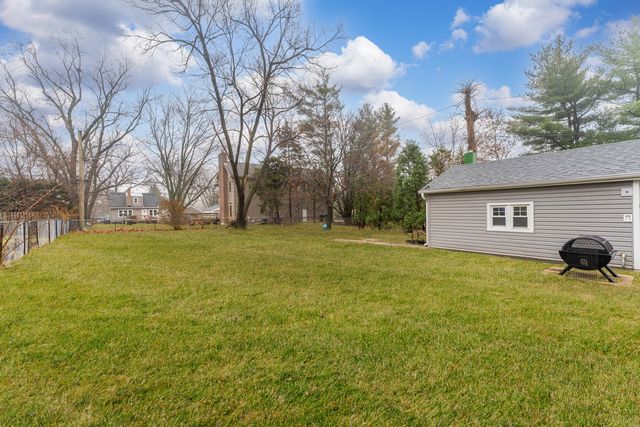 305 N Grace Street, Lombard, IL 60148