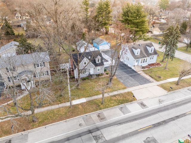 305 N Grace Street, Lombard, IL 60148