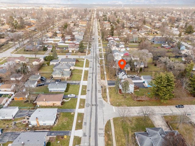 305 N Grace Street, Lombard, IL 60148