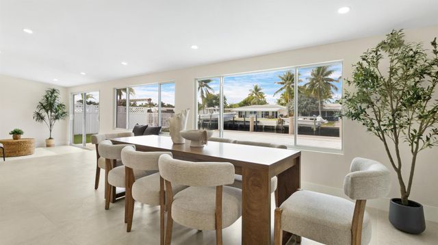 965 SE 10th Court, Pompano Beach, FL 33060