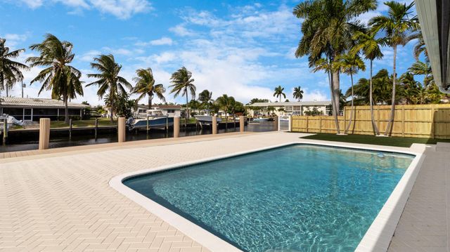 965 SE 10th Court, Pompano Beach, FL 33060