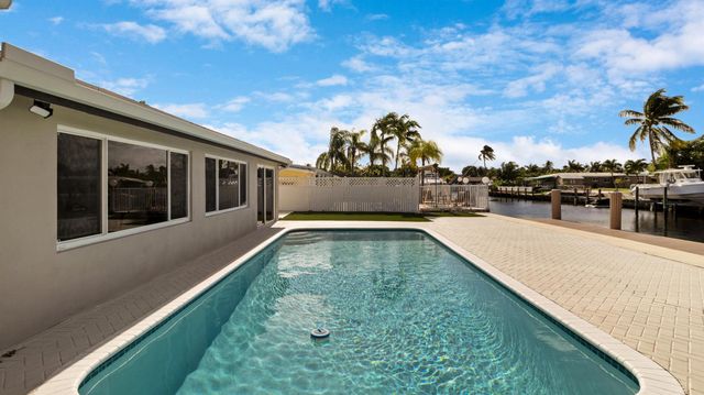 965 SE 10th Court, Pompano Beach, FL 33060