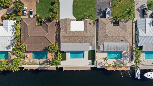 965 SE 10th Court, Pompano Beach, FL 33060