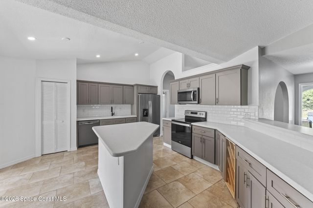731 Delano Avenue NW, Palm Bay, FL 32907
