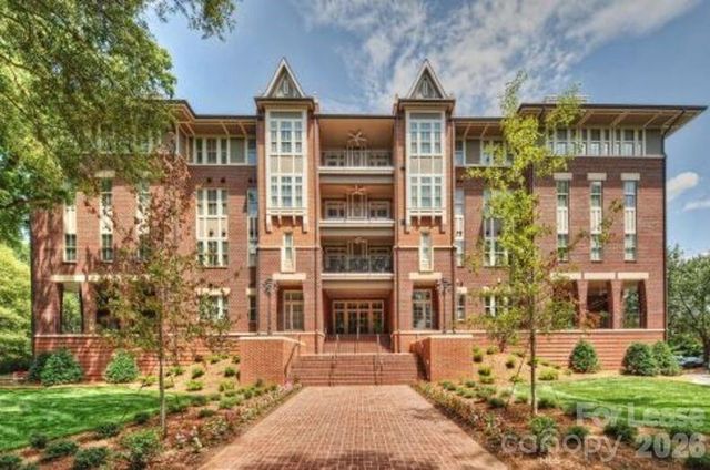 2100 Queens Road W Southern Living, Charlotte, NC 28207