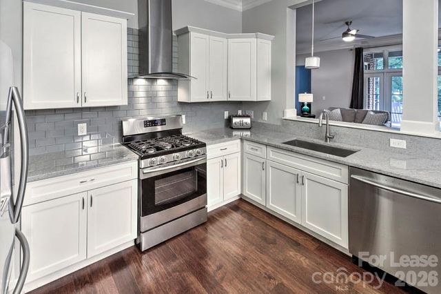 2100 Queens Road W Southern Living, Charlotte, NC 28207