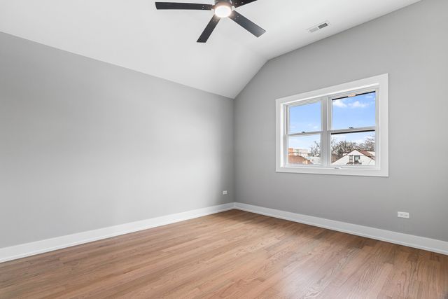 2411 N 77th Avenue, Elmwood Park, IL 60707