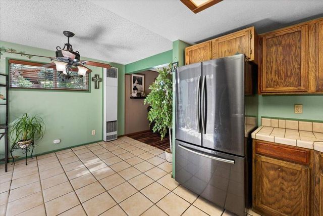 819 Holmes Lane, Sugarloaf, CA 92386