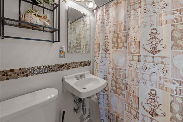 819 Holmes Lane, Sugarloaf, CA 92386