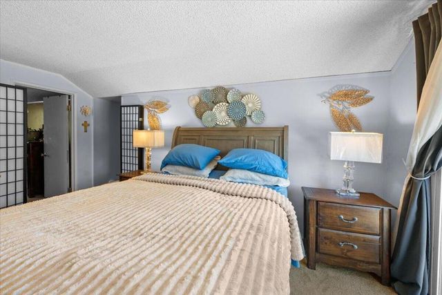 819 Holmes Lane, Sugarloaf, CA 92386