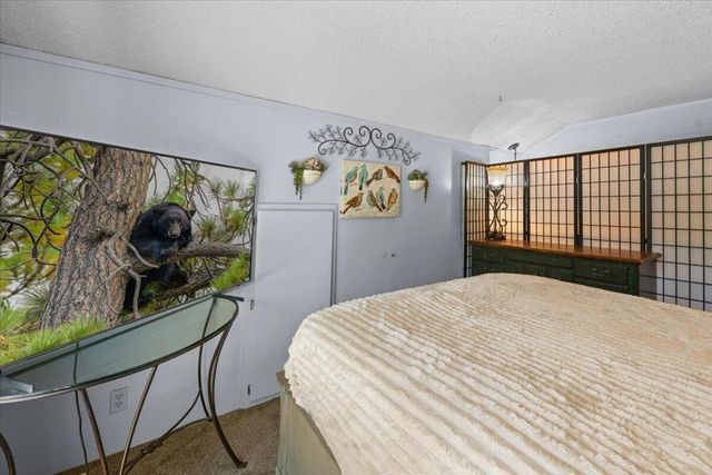 819 Holmes Lane, Sugarloaf, CA 92386