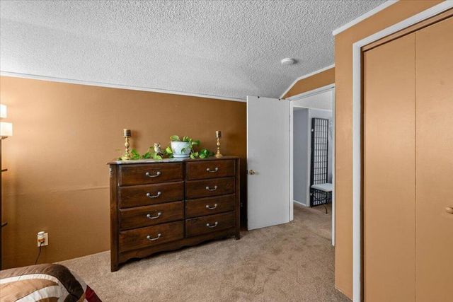 819 Holmes Lane, Sugarloaf, CA 92386