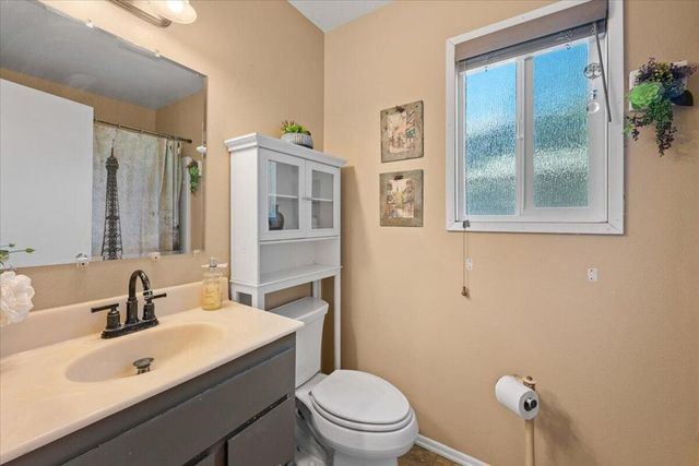 819 Holmes Lane, Sugarloaf, CA 92386