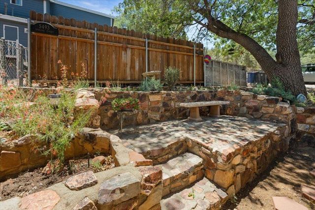 819 Holmes Lane, Sugarloaf, CA 92386